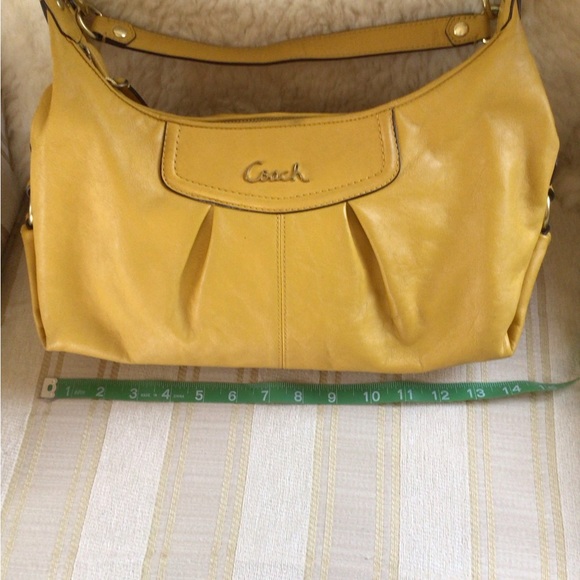 Coach yellow leather purse - Picture 3 of 8